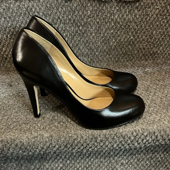 Aldo - Picture 2 of 2